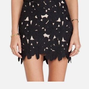 Stone Cold Fox Ohio Lace Appliqué Skirt Black and Tan XS/S